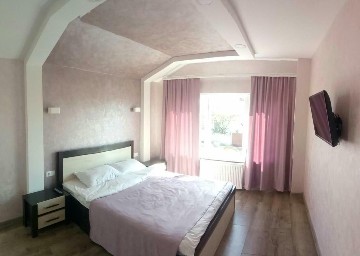 Villa Royal House Kamianets-Podilskyi Exterior foto
